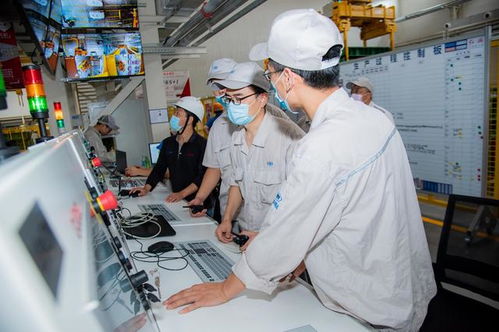 探訪智造新標桿 走進紅旗新工廠，揭秘民族品牌技術躍遷